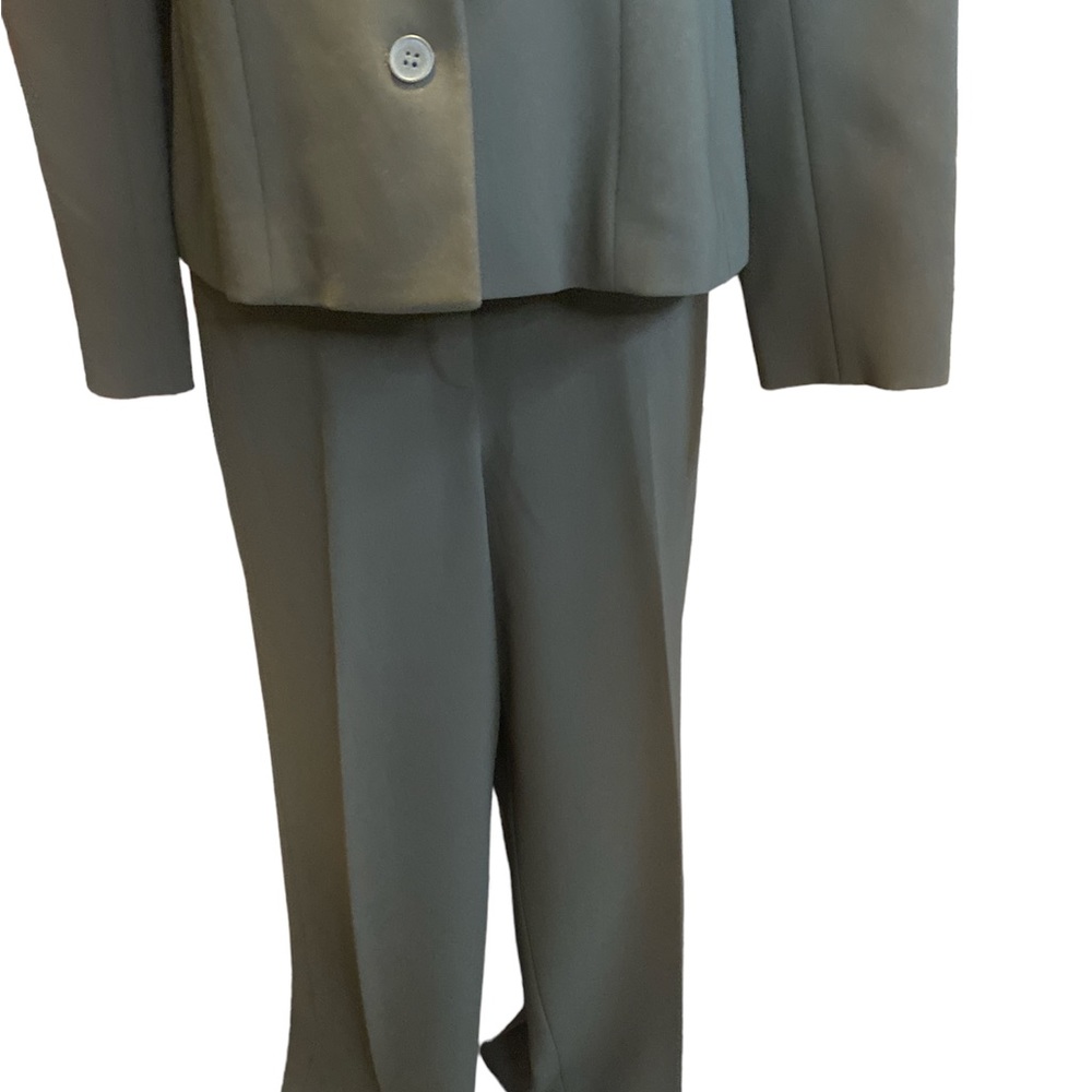 VINTAGE WOMENS JONES NEW YORK PLATINUM OLIVE GREEN PANTS SUIT - Picture 4 of 15